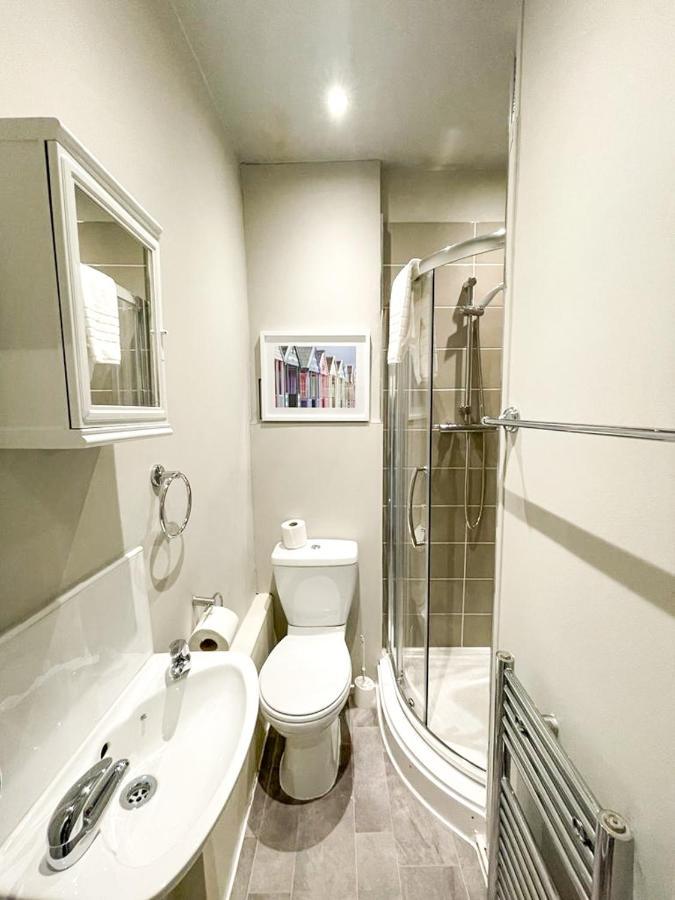 Charming 3 Bed Apartment In Old Town Edinburg Exteriör bild