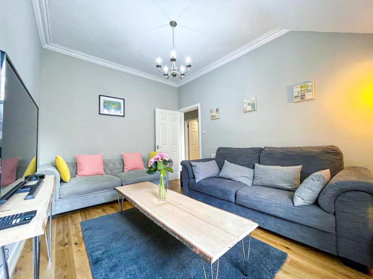 Charming 3 Bed Apartment In Old Town Edinburg Exteriör bild